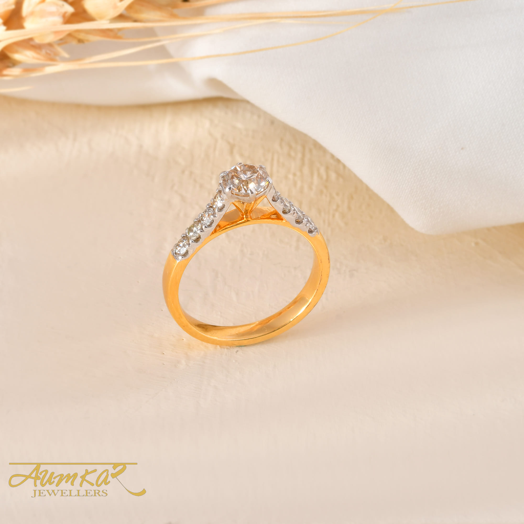 Women's Diamond Solitaire Engagement Ring With Side Stones